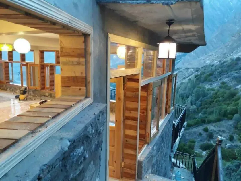 Gilgit Embassy Lodge - Image 1