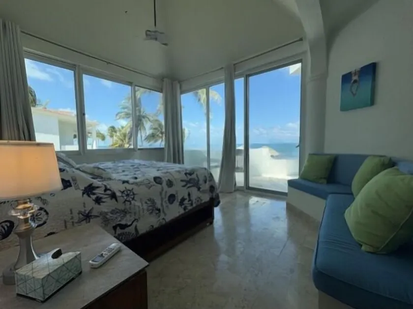 Luxurious Beach Front Villa with Amazing Views of the Caribbean - Image 1