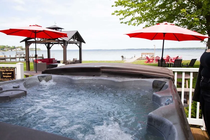 Wunderschönes Haus am Seneca Lake! Atemberaubende Aussichten - Image 1
