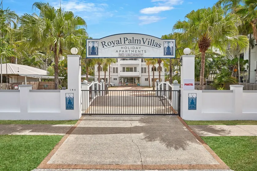 Royal Palm Villas - Image 1