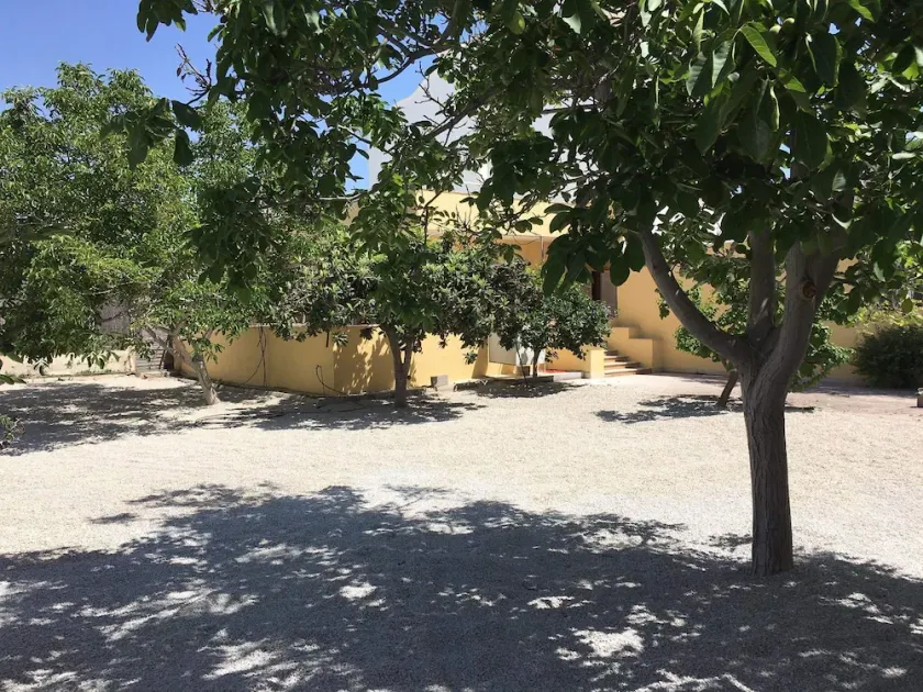 House with a large yard—just 2 minutes from the beach! - Image 1
