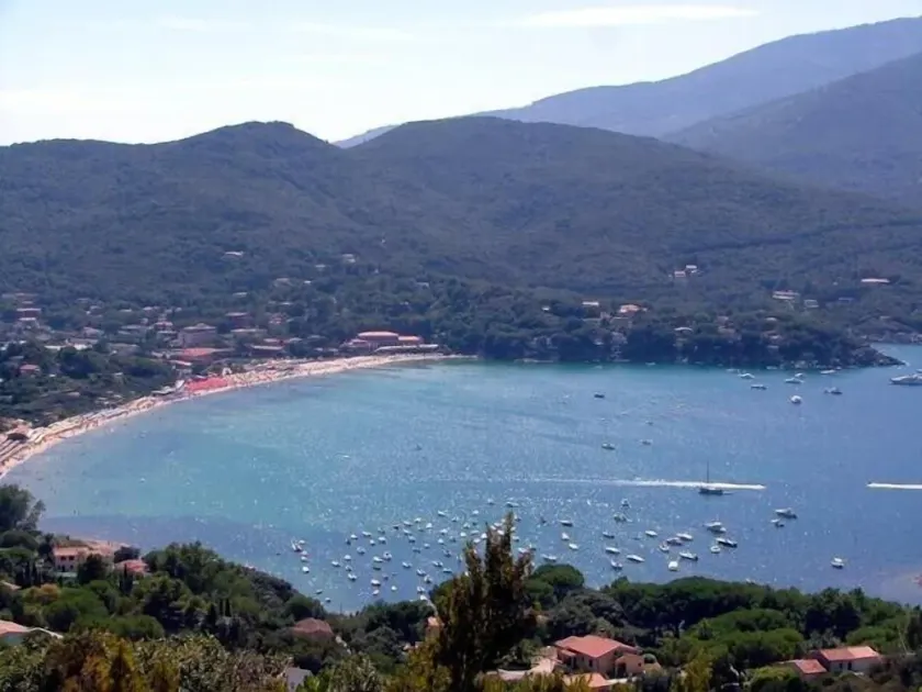 Island of Elba 350 mt from the beach - Image 1