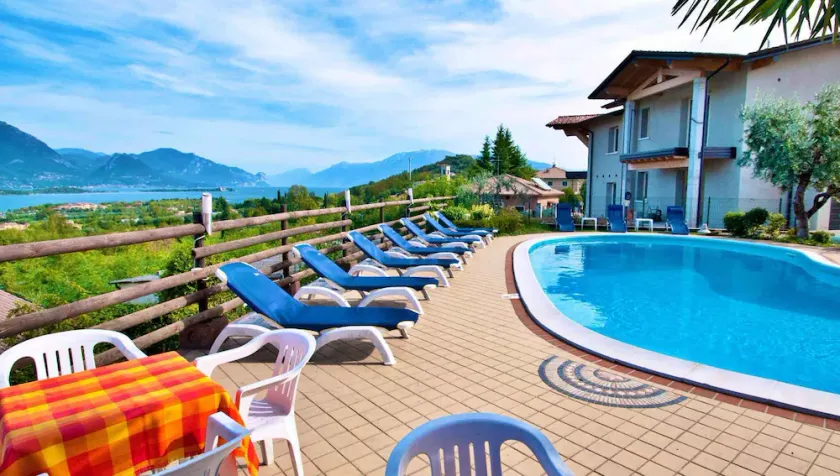 Apartement mit Pool - Image 1
