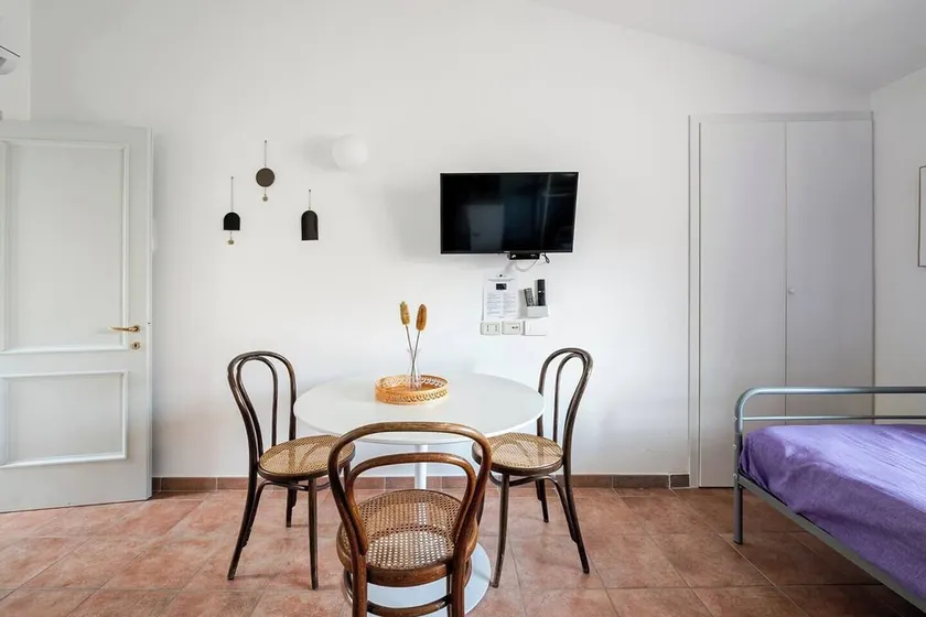 Il Castello Apartment, sourrounded by greenery - Image 1
