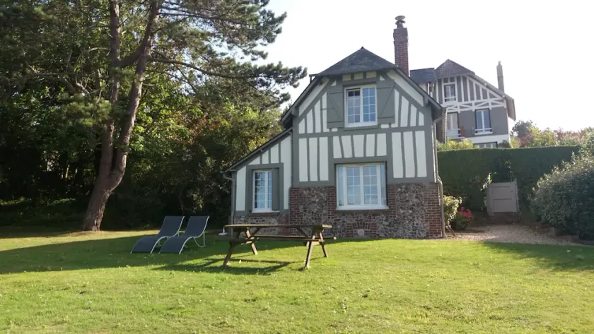 PROMO 12% (7 o più notti) Casa di charme in un giardino paesaggistico, vista mare - Image 1