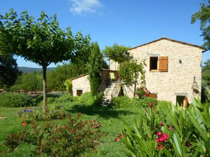 El AMPUS Casa Amarilla - Image 1