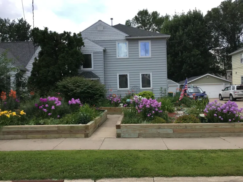 Étage principal joliment meublé avec accès privé près de la clinique Mayo à Rochester - Image 1