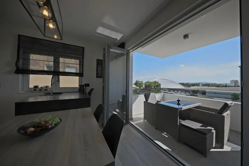 Luxury Majpruz Suites - Image 1