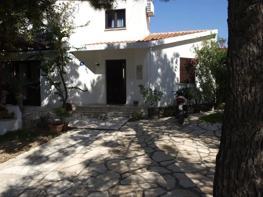 Two bedroom apartment with terrace Vir - Kozjak (A-16734-a) - Image 1