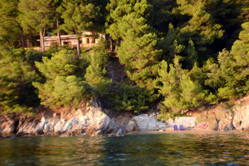Traditionelle Villa Seagullstone mit Privatstrand und herrlicher Aussicht - Image 1