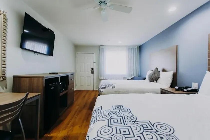 2 Convenient Units w/ Access to Kemah Boardwalk Access | Deck with Marina View - Image 1