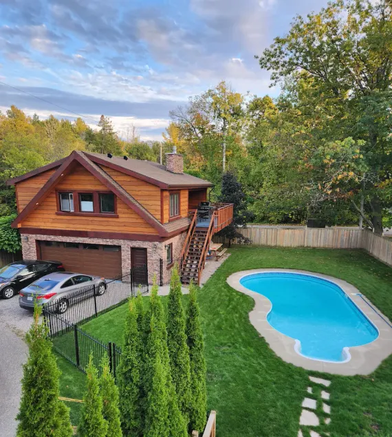 Welcome home!  Warm, rustic luxury chalet near lake, park, playground and trails - Image 1