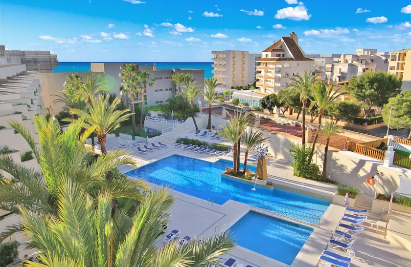 Globales Cala Bona - Image 1