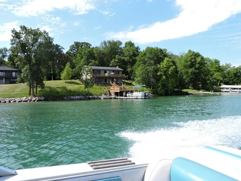 Schöner, renovierter See zu Hause auf unberührten Eagle Lake, Otter Tail County MN! - Image 1