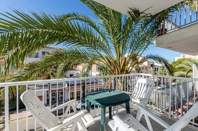 YourHouse Monges apartment with balcony - Image 1