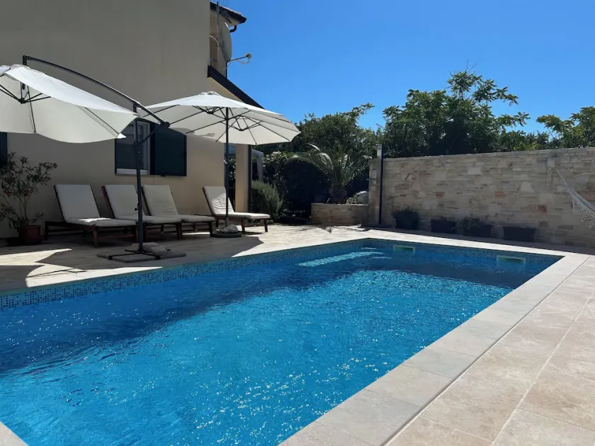 Family-friendly villa ELMASO****m. private heated pool, 4x air conditioning, 4xTV - Image 1