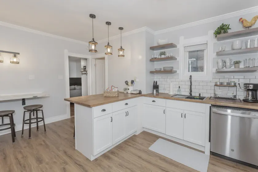 Little Italy! Close to Cleveland Clinic, University Hospital & University Circle - Image 1