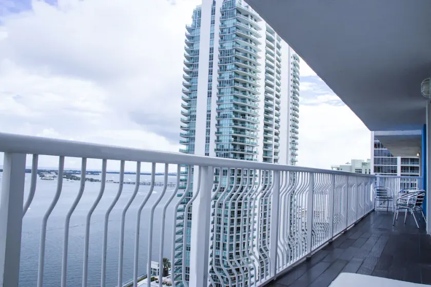 **NEW** Ocean Front 3 Bedroom Apartment in the heart of Brickell - Image 1