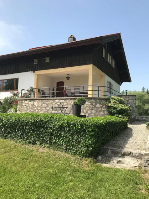 Idyllisches Landhaus, 150qm, für bis zu 9 Personen mit Großem Garten - Image 1