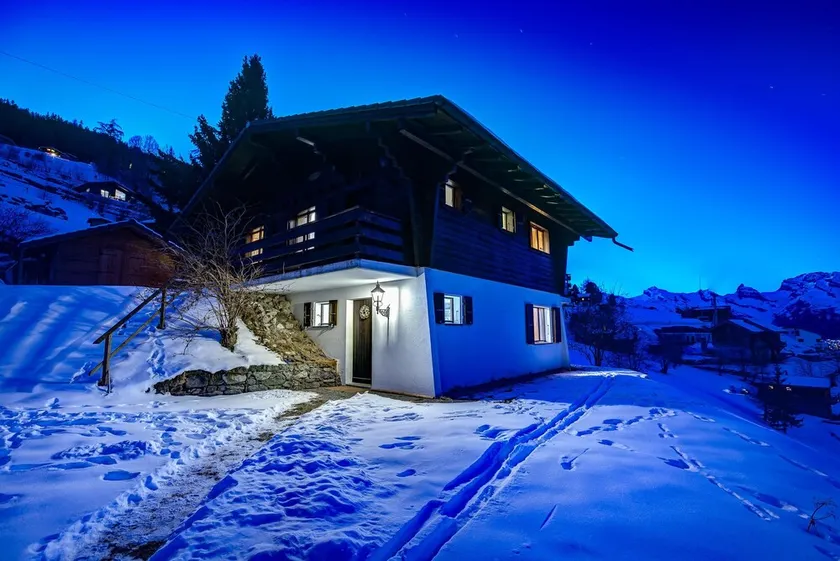 Casa di vacanze rustica e confortevole a La Tzoumaz, 4 Vallees, in Svizzera per 8 persone - Image 1