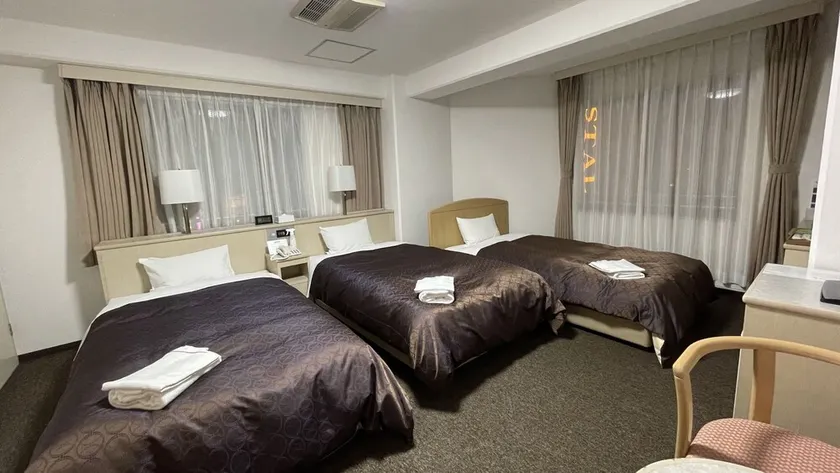 Hotel Crystal Hiroshima - Image 1