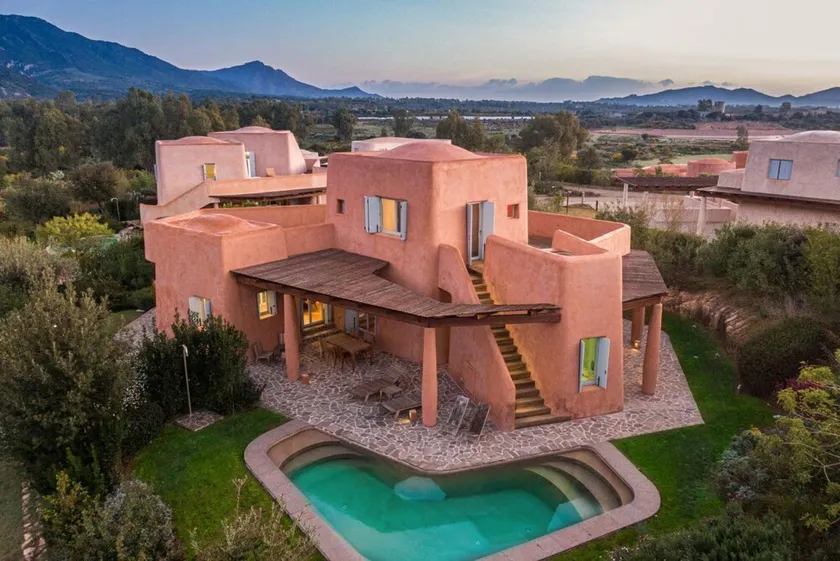 Villa Arenada,  elegant with pool and jacuzzi - Image 1