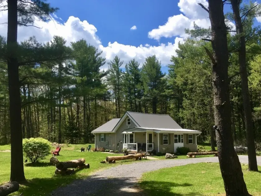 The Quiet Spot Cabin - Image 1