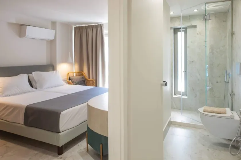 Nama Sea Side Suites - Image 1