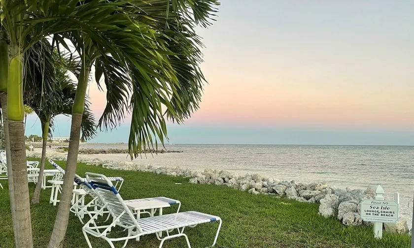 Huge Oct savings!  Sea-Esta! condo, Beach, Pool, Key Colony Beach! - Image 1