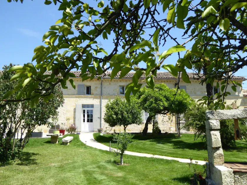 La Vigneraie de Laura: Gîte Entre Vignes et Chênes - Image 1