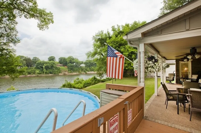 Flussufer, Kajaks, Bootsanleger, Spiele, Pool, Whirlpool, 10 Minuten zum Dwntwn Nashville! - Image 1