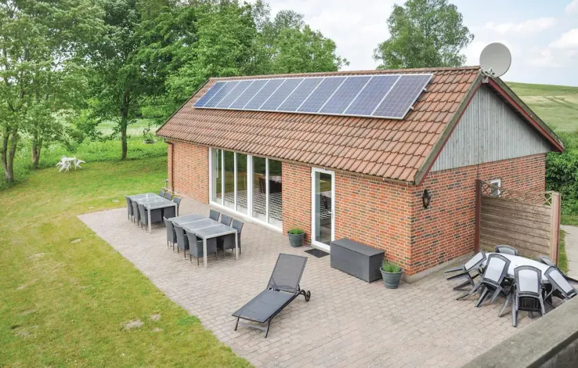 Amazing home in Faaborg with sauna - Image 1