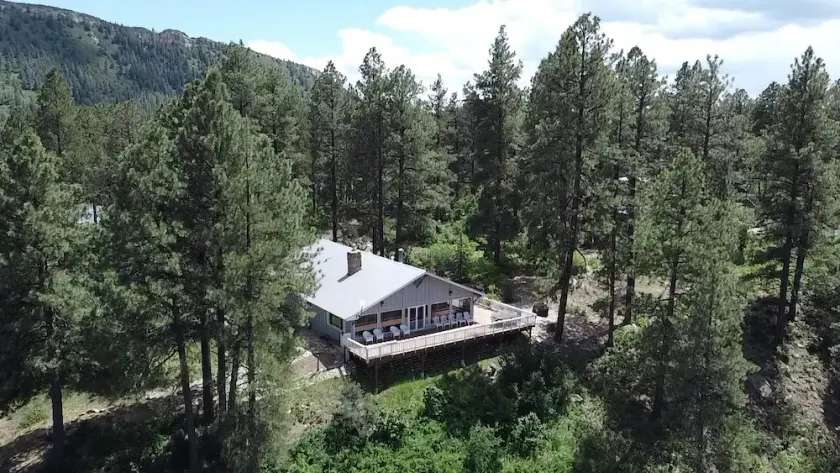 Updated Home on 2 Acres - 15 Minutes to Downtown Durango - Huge Deck w/ Views - Image 1