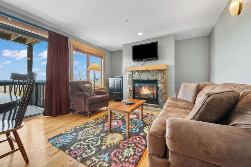 South Branch Condo 19-2 - Cute and Cozy South Branch Condo - Image 1