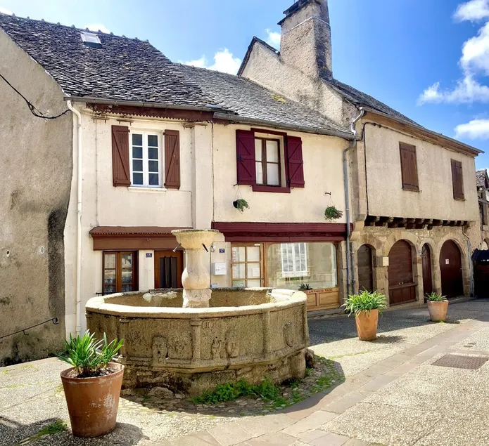 House/gite in medieval village of Najac - Image 1