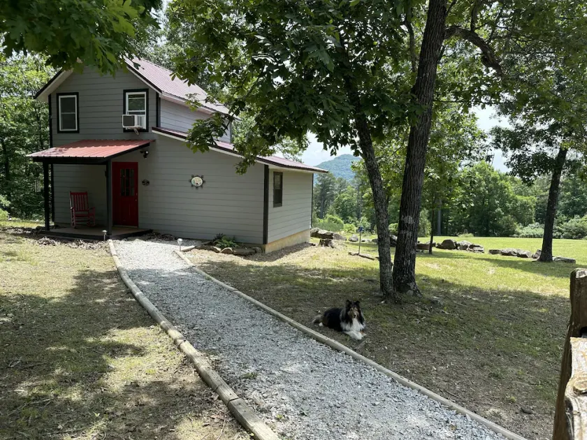 The Cabin at Tall Pine Grove - Image 1