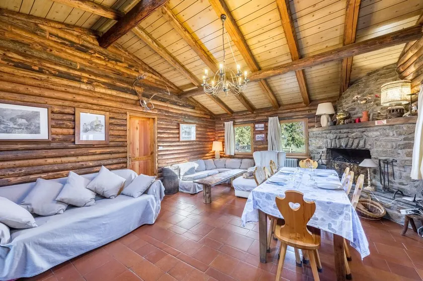 Chalet \"Vue Cervin Matterhorn\" with Mountain Views, Private Terrace & Wi-Fi - Image 1