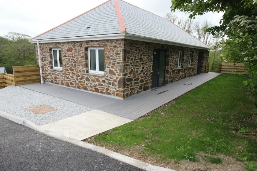 Private spacious house 5 mins by car to the beach - Image 1
