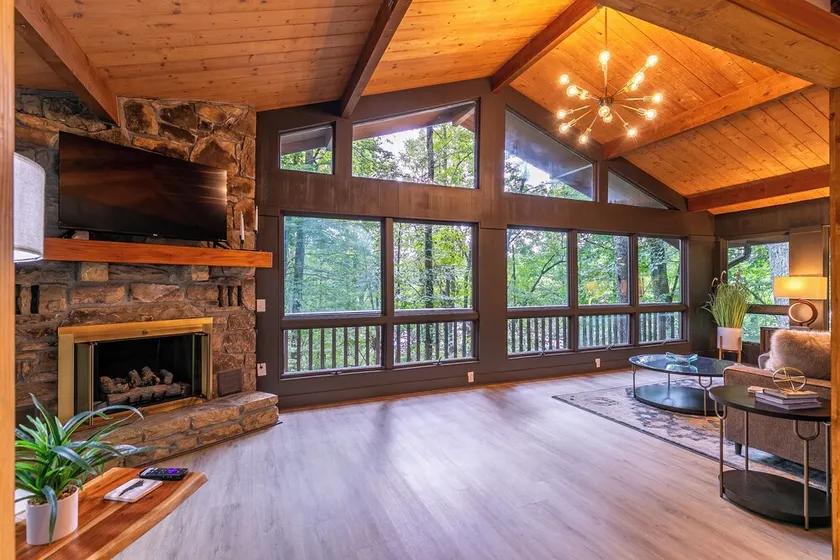 Blue Ridge Retreat at Linville Land Harbor - Image 1