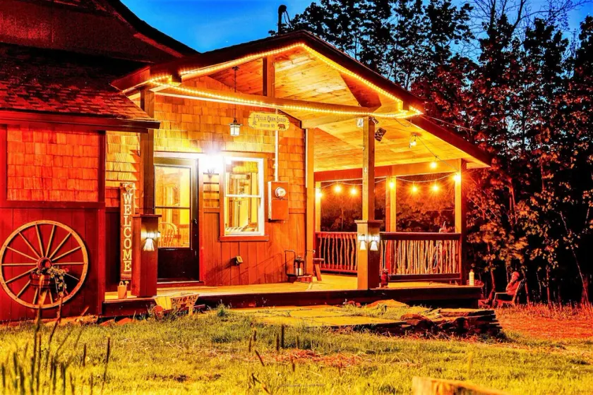 4 bedroom chalet in Hunter - Image 1