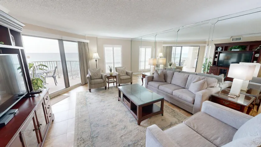 Spacieux appartement en copropriété entièrement équipé avec jacuzzi, piscine et sauna | À côté de la plage - Image 1
