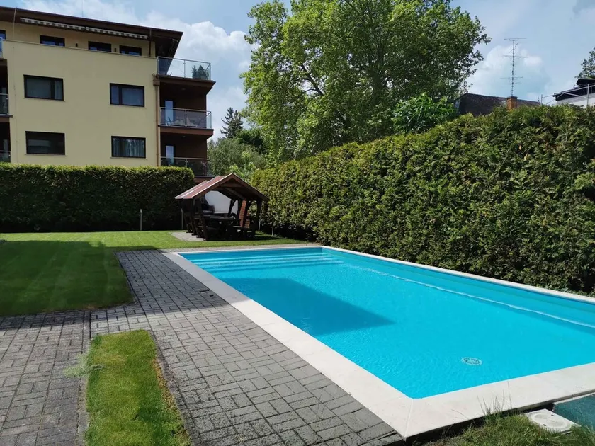 Holiday apartment with pool and internet - Image 1