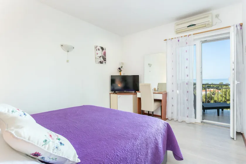 Studio flat with terrace and sea view Podstrana, Split (AS-6072-a) - Image 1