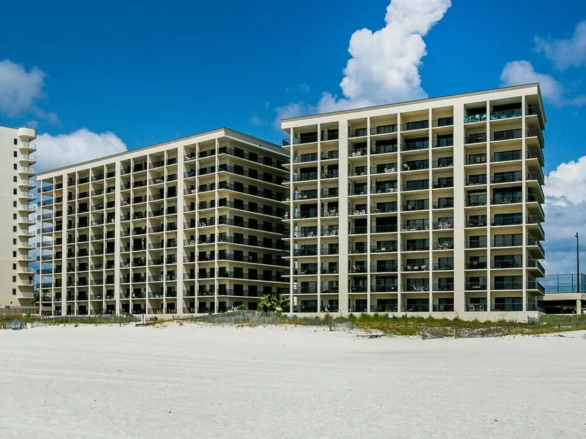 The Palms 1001 - Image 1