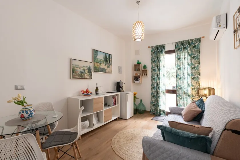 Holiday Apartment \"Civico 17\" with Wi-Fi and A/C - Image 1