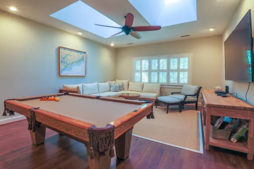 7 Minute Walk to Beach!  Perfect for Families!  Renovated Home w/ Top-of-the-Line Custom Finishes. - Image 1