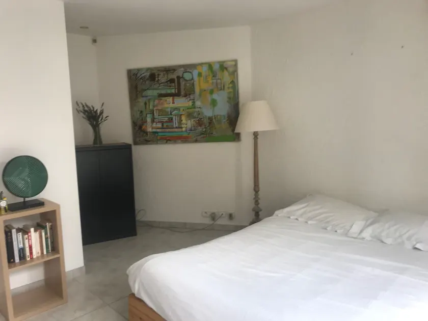 Charming studio in the var - Image 1