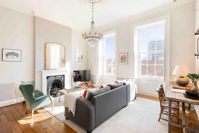 STUNNING City Centre Living - with parking - Image 1