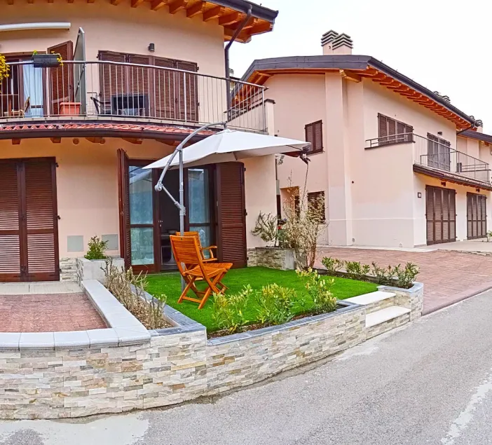La Quiete 24 Lake view apartment by Gardadomusmea - Image 1