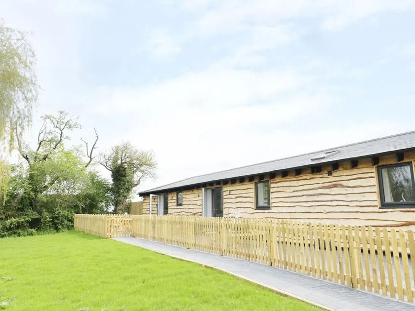 Hoden View, CLEEVE PRIOR - Image 1